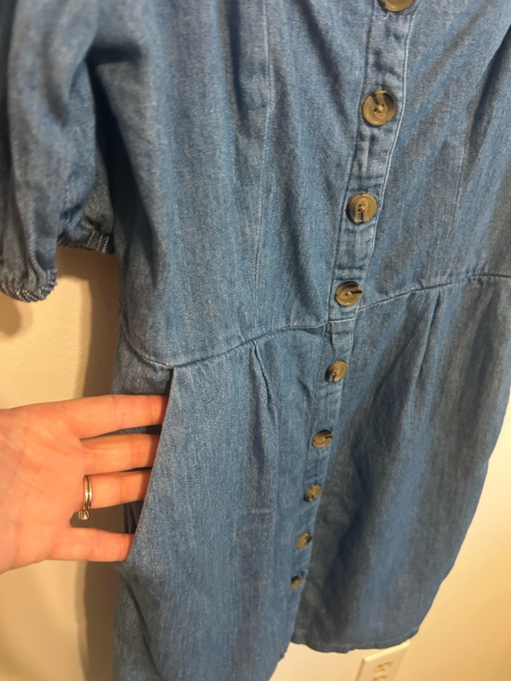 Old Navy Blue Denim Button-Front Puff Sleeve Mini Dress - Picture 4 of 4